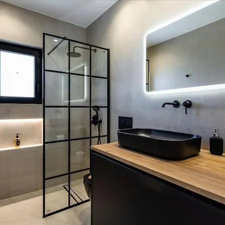 Bloom - Luxury 2-bedroom In アパート
